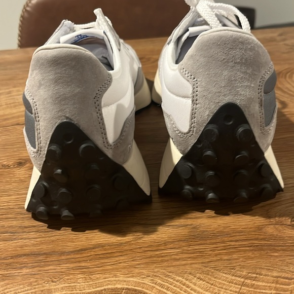 New Balance 327 Grateful Grey Men’s size 12 - Picture 6 of 6